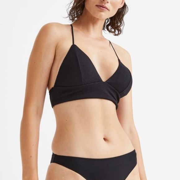 H&M Triangle Bikini Top - Picture 2 of 8